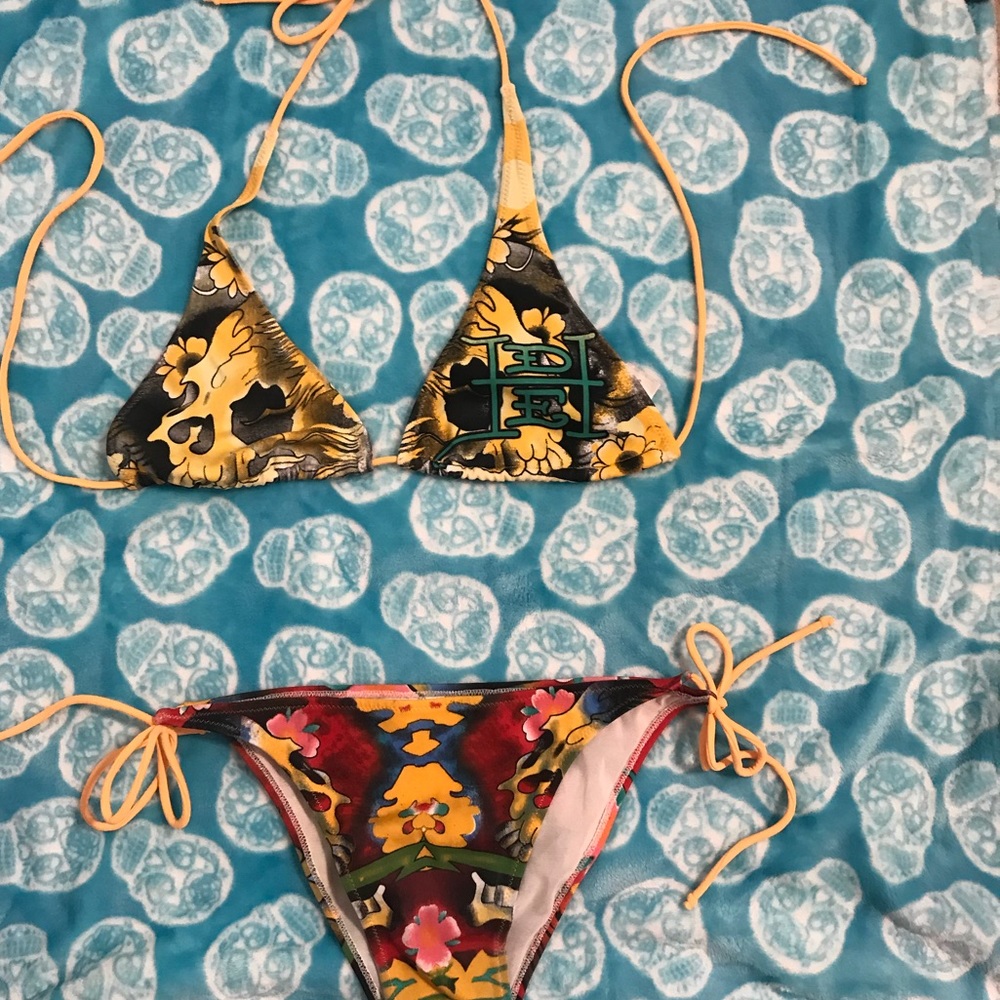 Ed Hardy Suit ~ Never Worn